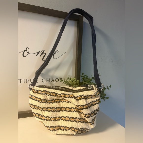 Free People Woven Knit Zamora Crossbody Bag - Picture 8 of 12